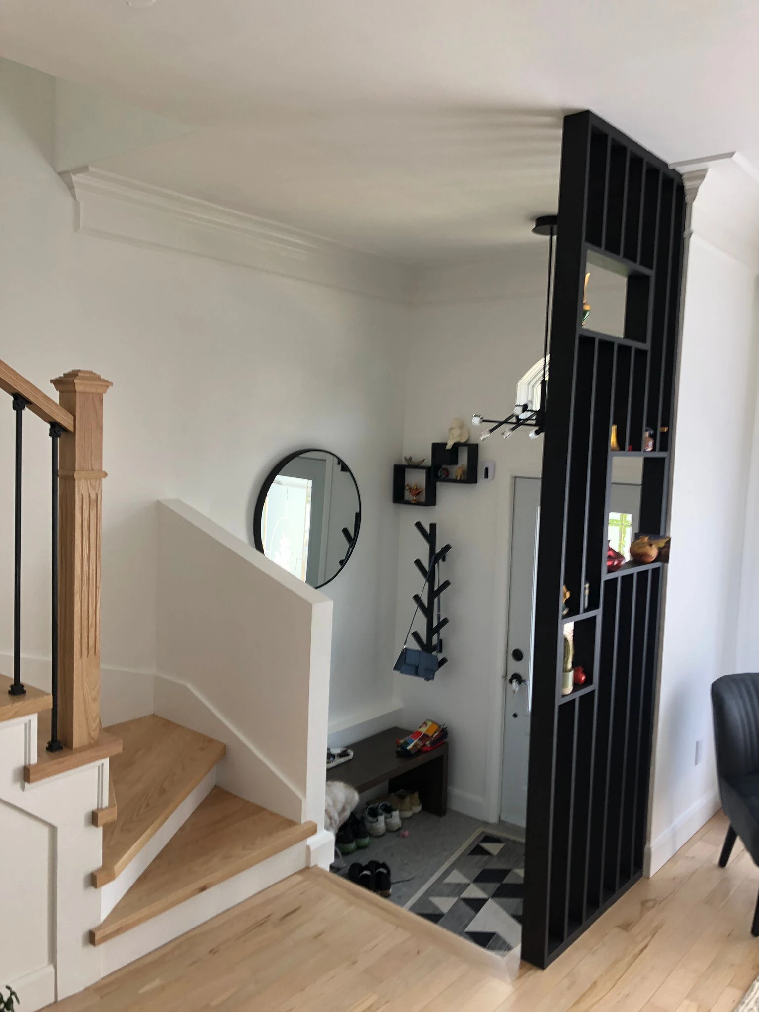 Entrée personnalisée — rénovation à Laval